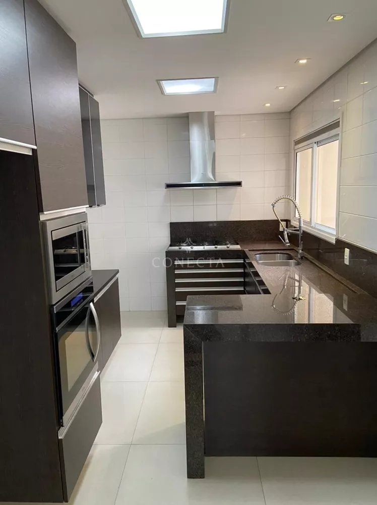 Apartamento à venda com 3 quartos, 158m² - Foto 4