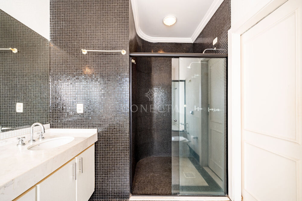 Casa para alugar com 5 quartos, 598m² - Foto 4