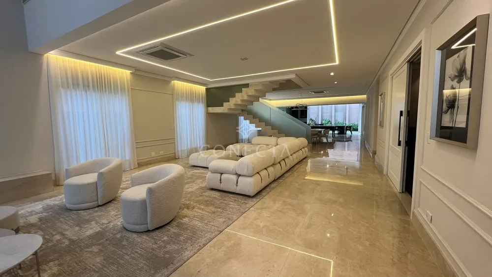 Casa, 4 quartos, 697 m² - Foto 1