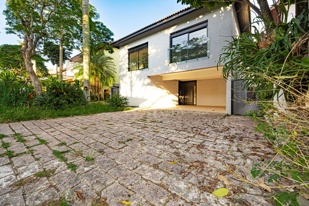 Casa, 4 quartos, 318 m² - Foto 1