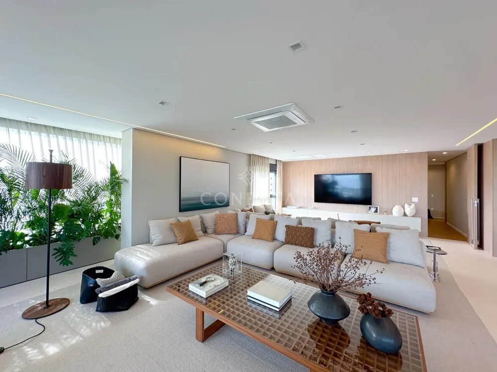 Apartamento, 3 quartos, 344 m² - Foto 1