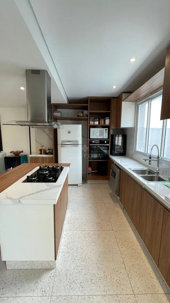 Casa, 4 quartos, 272 m² - Foto 2