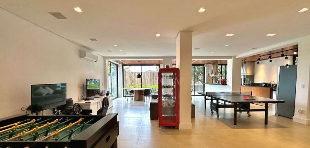 Casa, 4 quartos, 560 m² - Foto 1