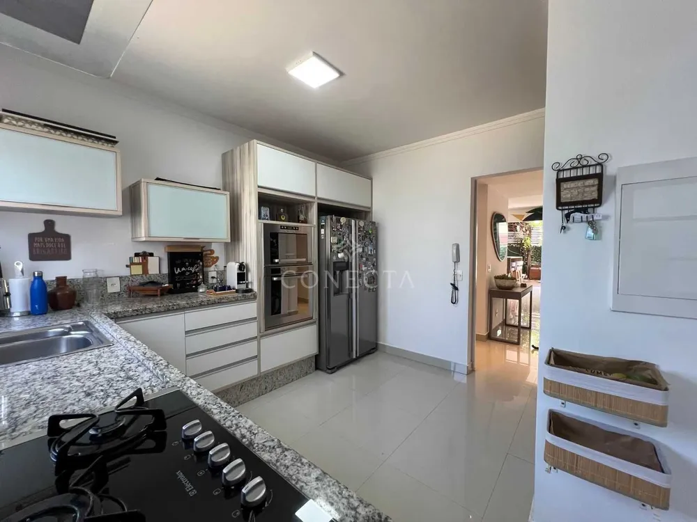 Casa, 3 quartos, 180 m² - Foto 2