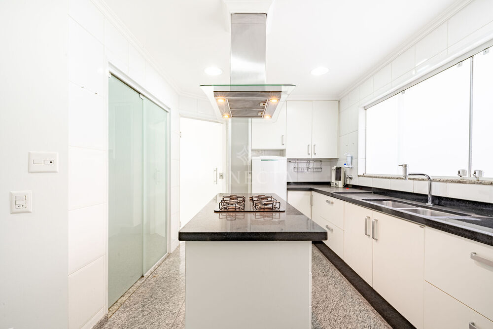 Casa, 4 quartos, 347 m² - Foto 1