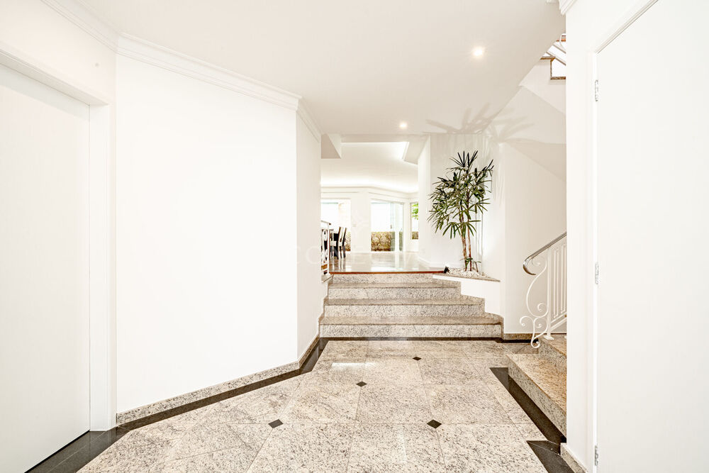 Casa, 4 quartos, 347 m² - Foto 2