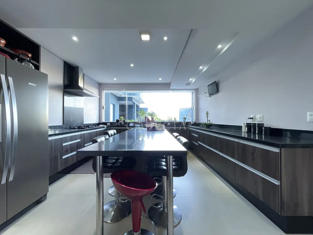 Casa, 6 quartos, 384 m² - Foto 3
