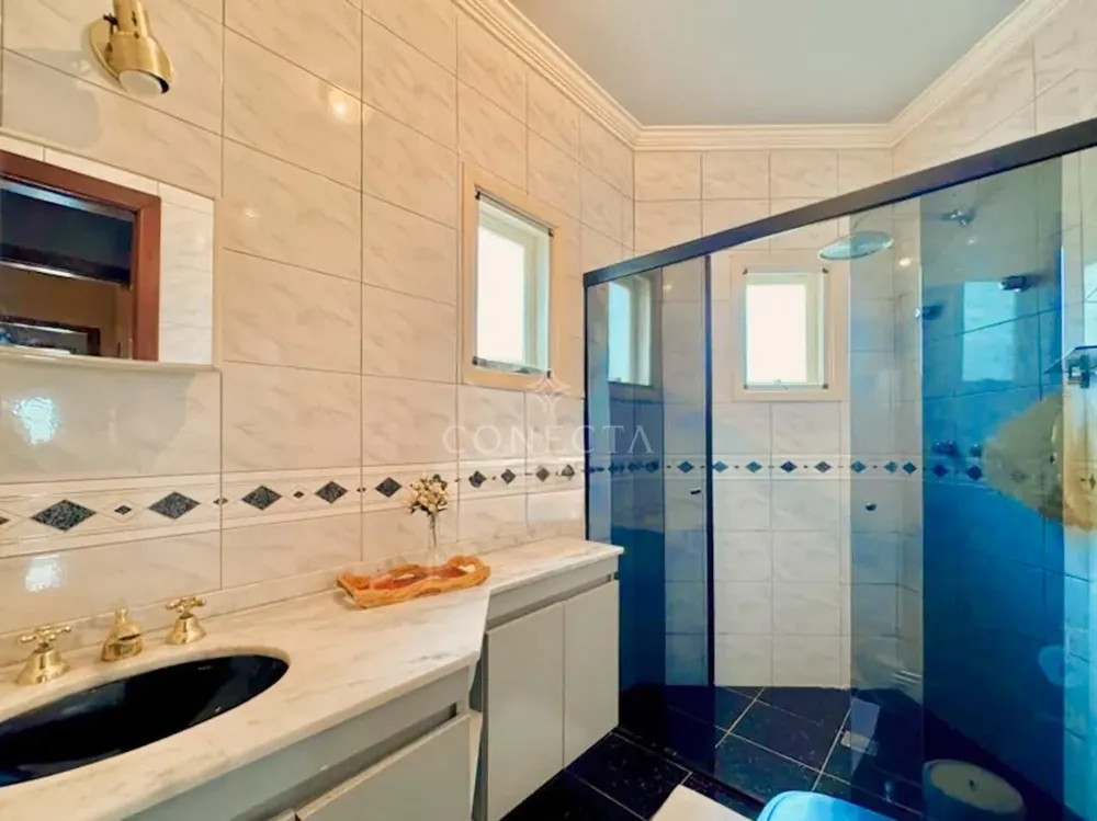 Casa, 4 quartos, 315 m² - Foto 2