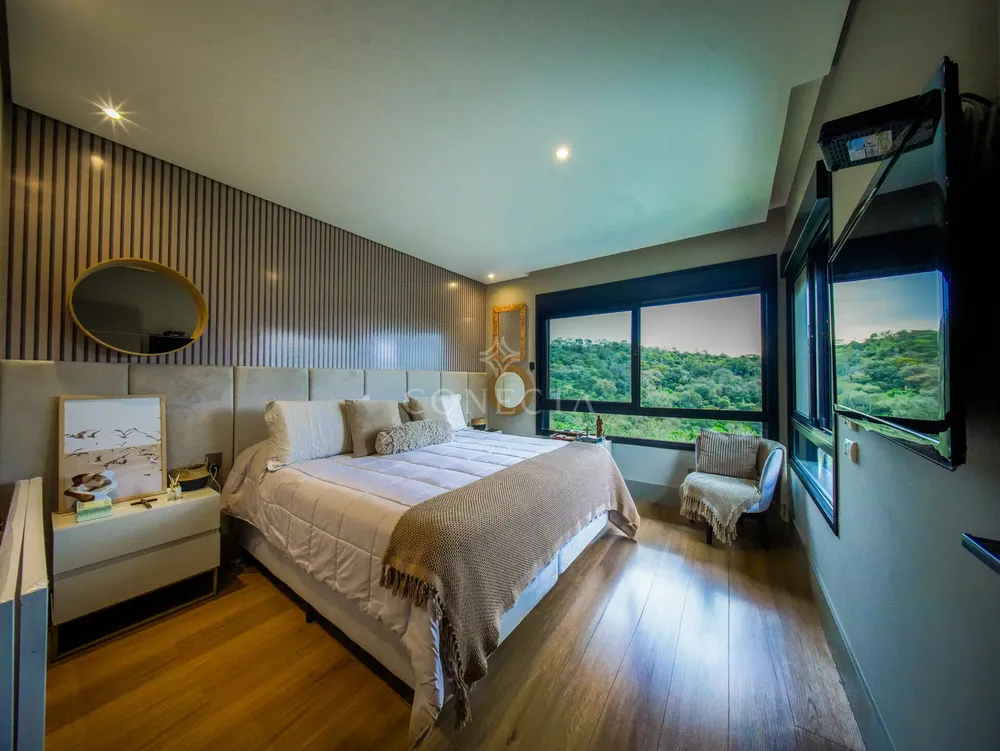 Casa, 4 quartos, 477 m² - Foto 1