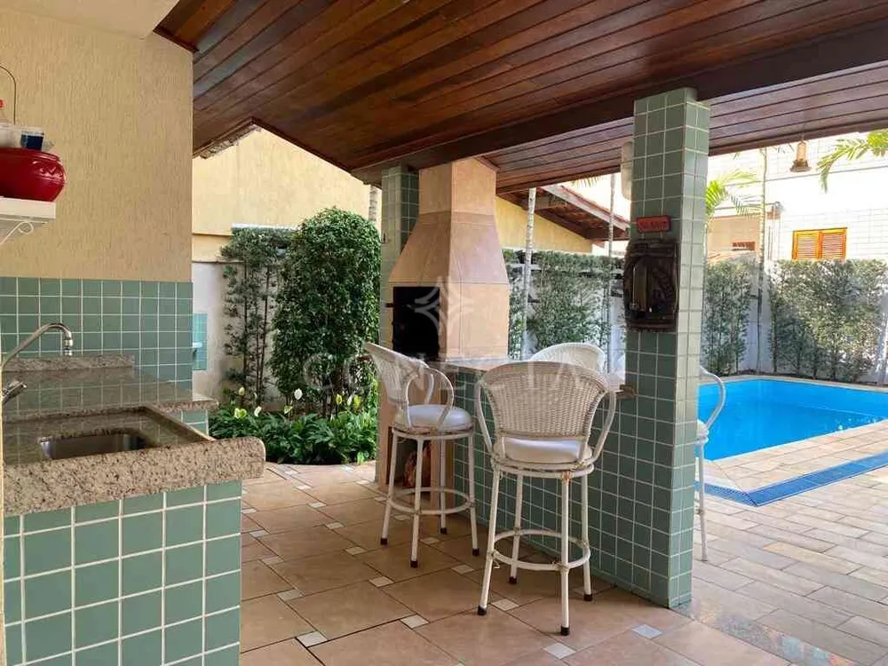 Casa, 3 quartos, 300 m² - Foto 1