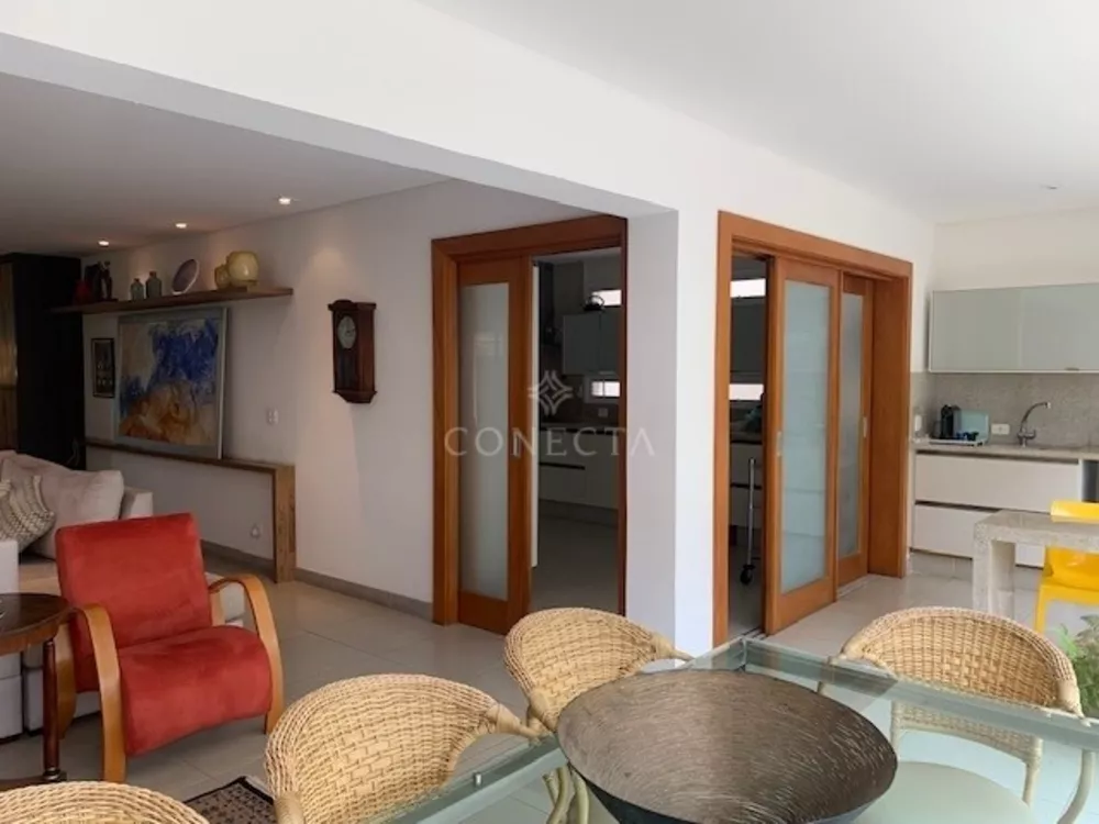 Casa à venda com 3 quartos, 300m² - Foto 10