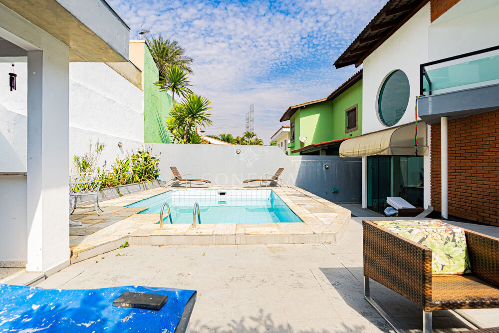 Casa, 4 quartos, 305 m² - Foto 2