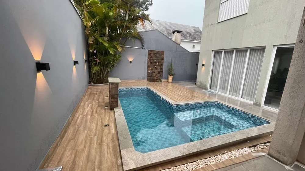 Casa, 4 quartos, 319 m² - Foto 1