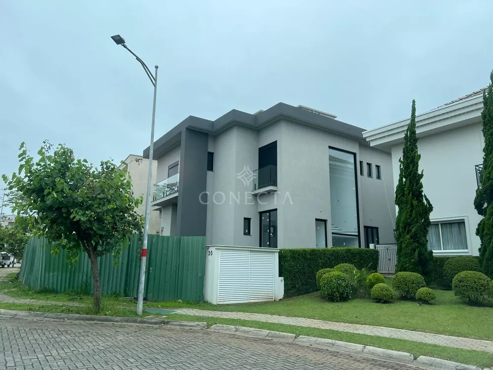 Casa à venda com 4 quartos, 580m² - Foto 3