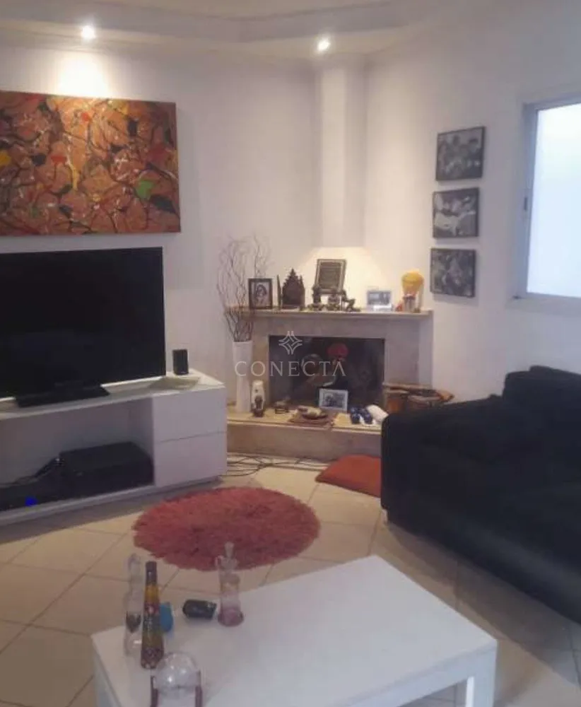 Casa, 3 quartos, 241 m² - Foto 1