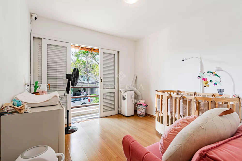 Casa, 4 quartos, 274 m² - Foto 1