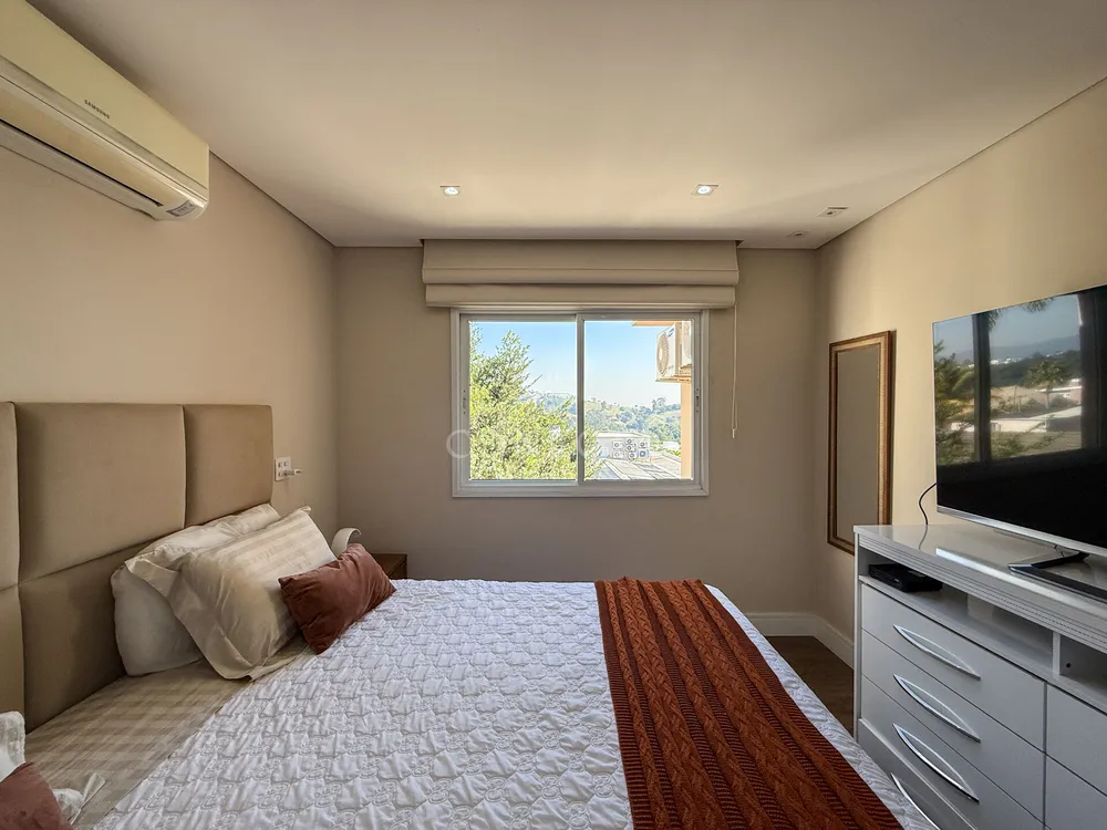 Casa, 4 quartos, 553 m² - Foto 1