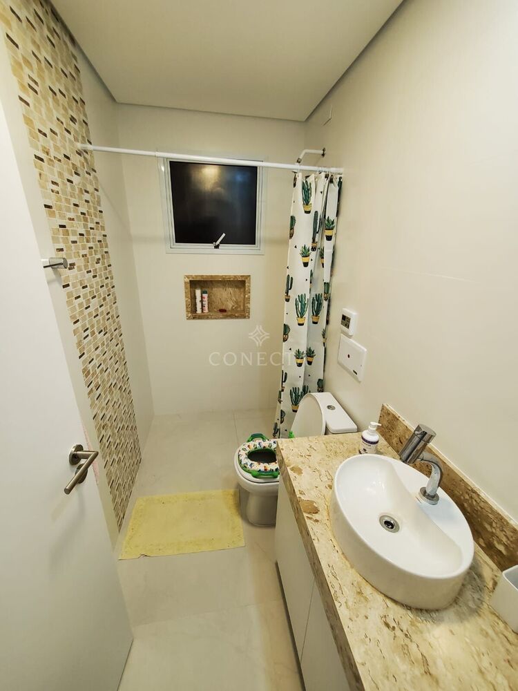 Casa, 4 quartos, 350 m² - Foto 1
