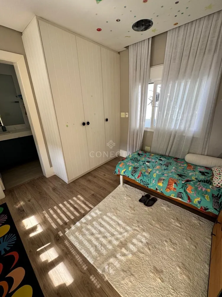 Casa, 5 quartos, 369 m² - Foto 1