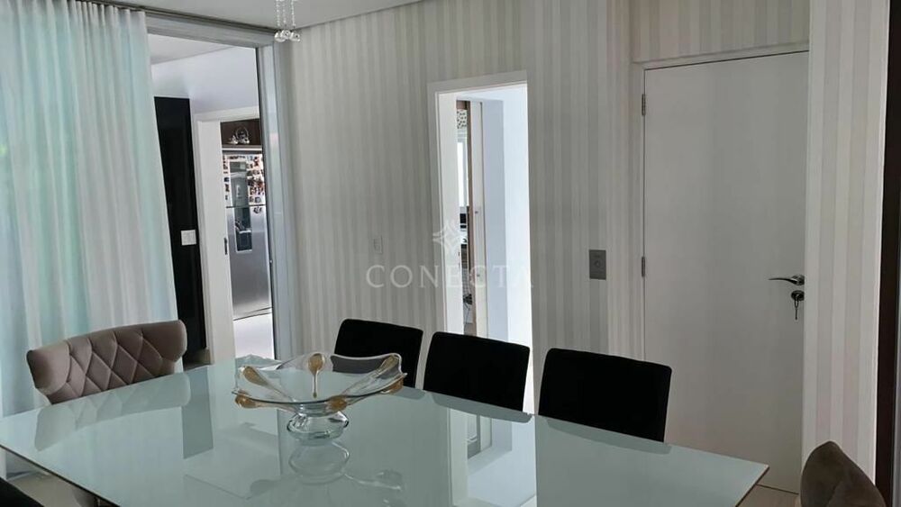 Casa, 4 quartos, 675 m² - Foto 1
