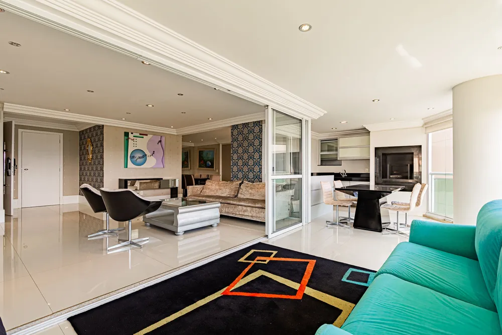Apartamento, 3 quartos, 260 m² - Foto 2