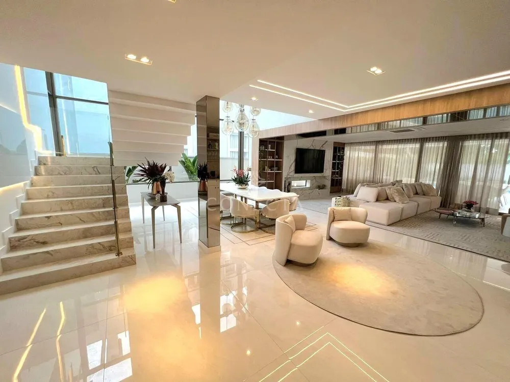 Casa, 4 quartos, 650 m² - Foto 1