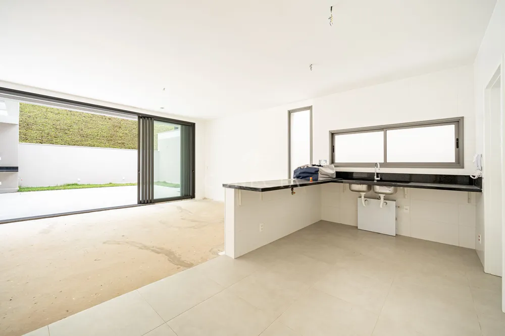 Casa, 3 quartos, 230 m² - Foto 2