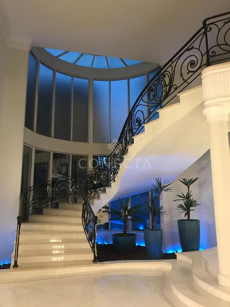 Casa, 6 quartos, 1718 m² - Foto 1