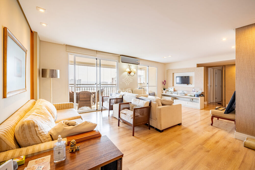 Apartamento à venda com 2 quartos, 170m² - Foto 1