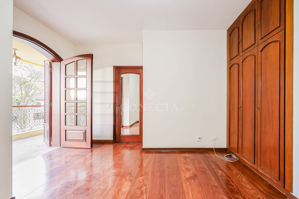 Casa, 4 quartos, 620 m² - Foto 1