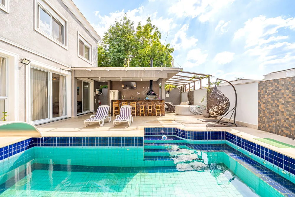 Casa, 4 quartos, 296 m² - Foto 1