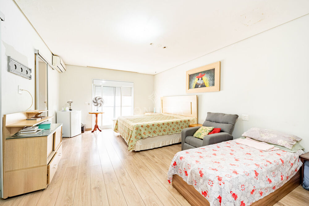 Casa, 4 quartos, 364 m² - Foto 2