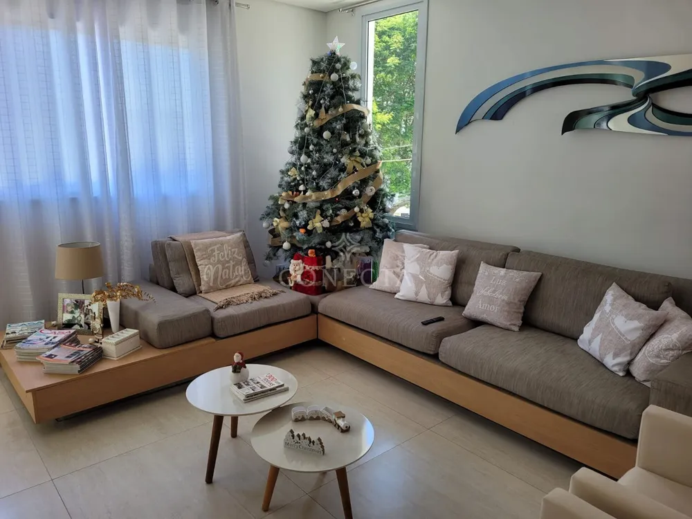 Casa, 4 quartos, 275 m² - Foto 1