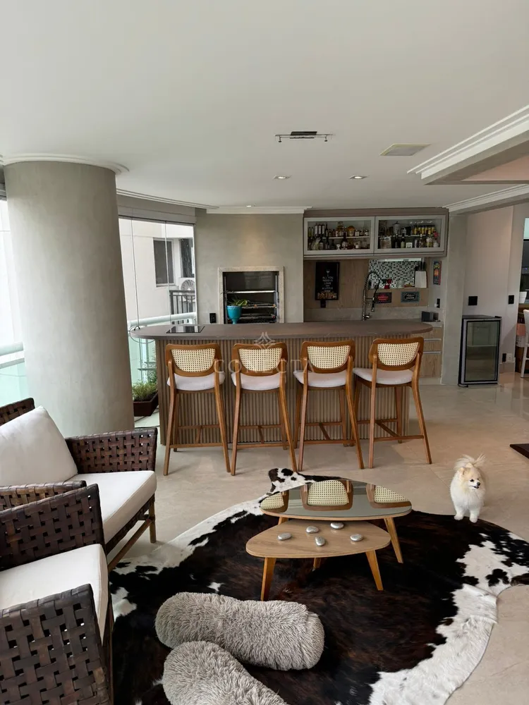 Apartamento, 4 quartos, 268 m² - Foto 1