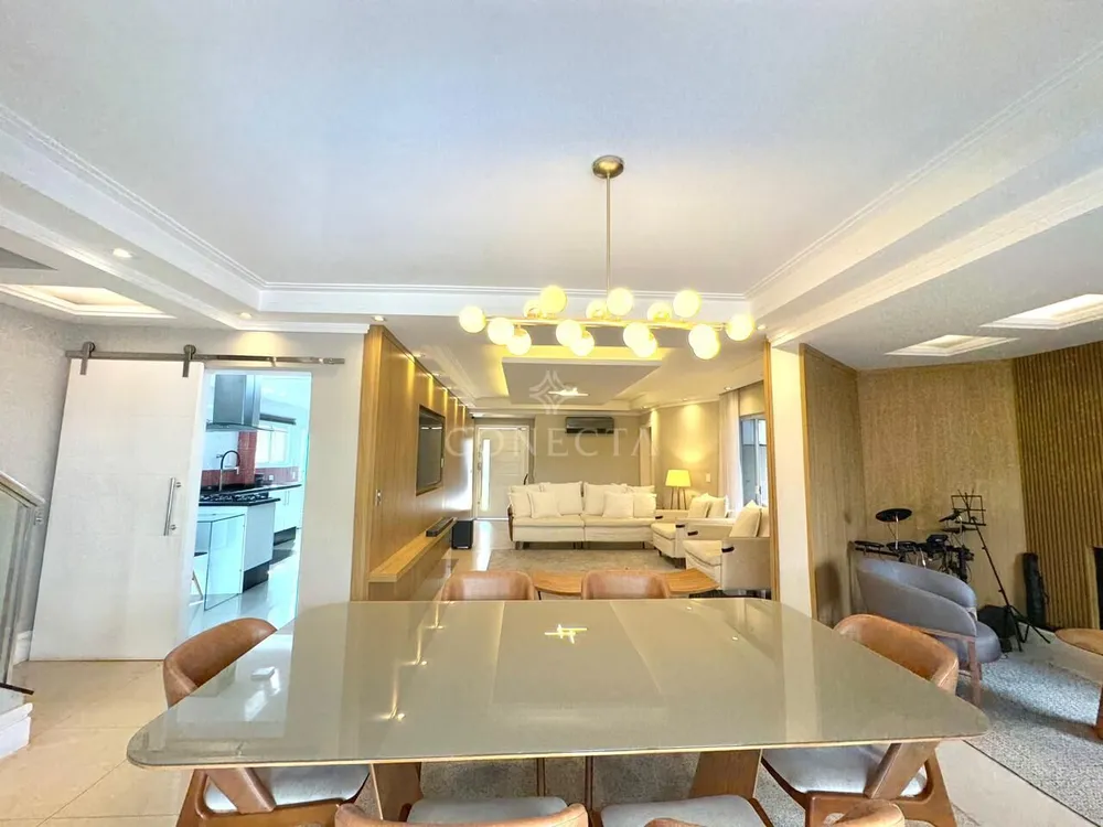 Casa, 4 quartos, 400 m² - Foto 1