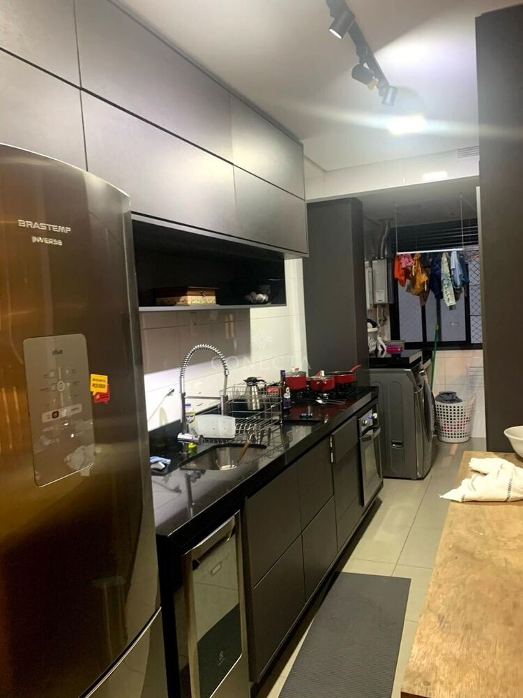 Apartamento à venda com 3 quartos, 112m² - Foto 3