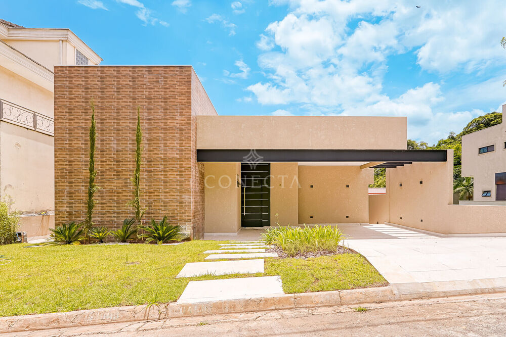 Casa, 4 quartos, 195 m² - Foto 1