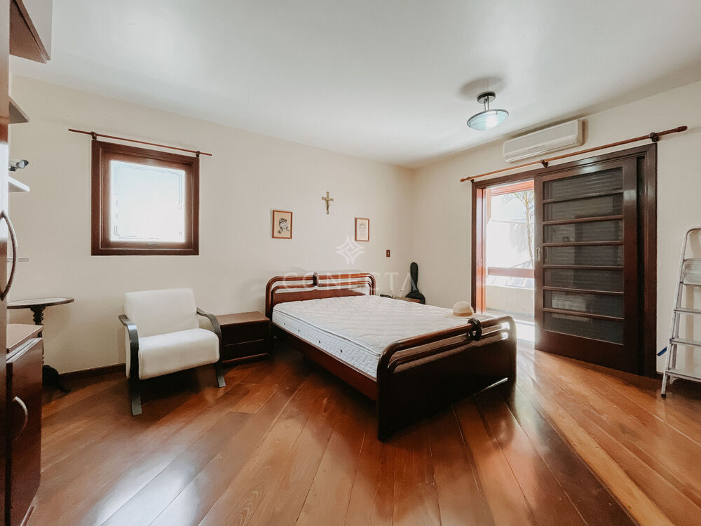 Casa, 4 quartos, 280 m² - Foto 1