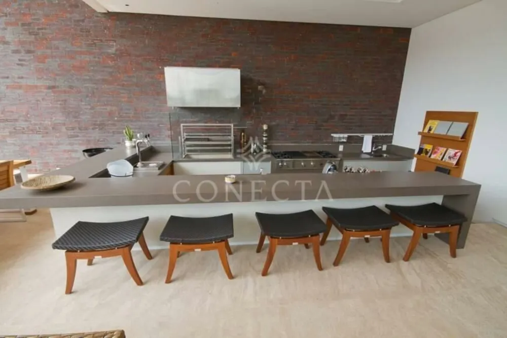 Casa, 5 quartos, 1702 m² - Foto 1
