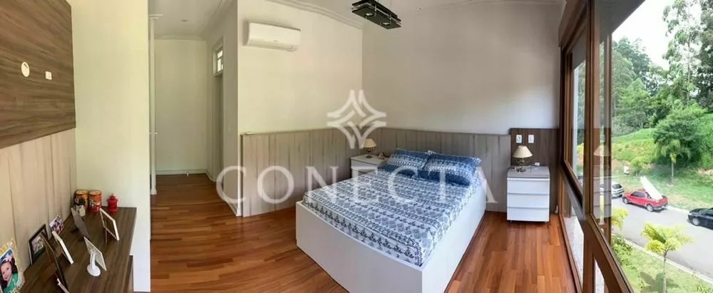 Casa à venda com 3 quartos, 400m² - Foto 4