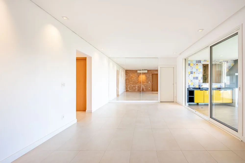 Apartamento, 3 quartos, 156 m² - Foto 2