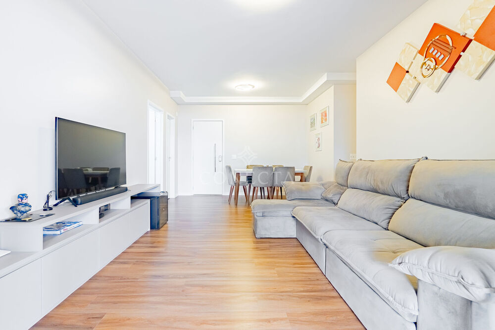 Apartamento à venda com 3 quartos, 123m² - Foto 2