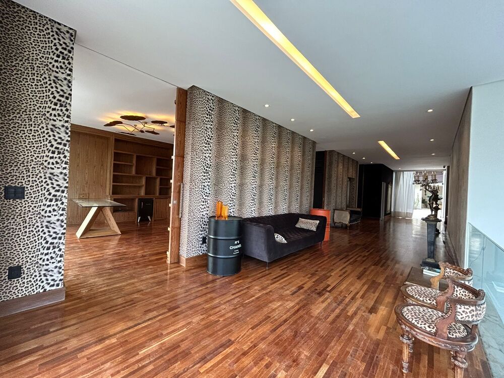 Casa, 6 quartos, 1500 m² - Foto 3
