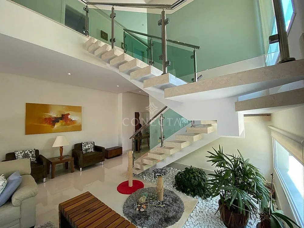 Casa, 4 quartos, 350 m² - Foto 1