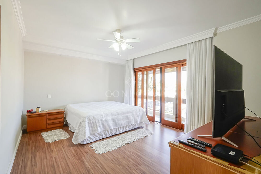 Casa, 4 quartos, 427 m² - Foto 1