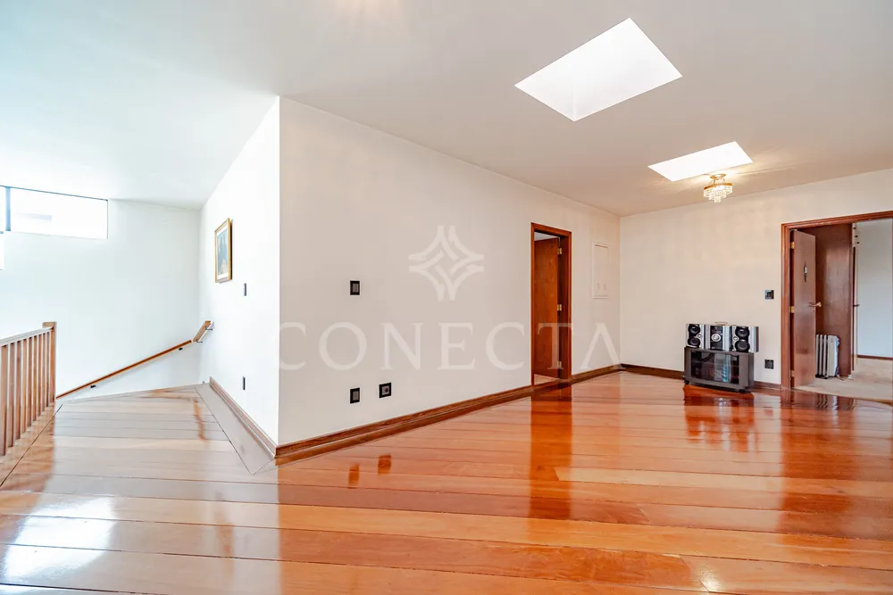 Casa, 4 quartos, 650 m² - Foto 1