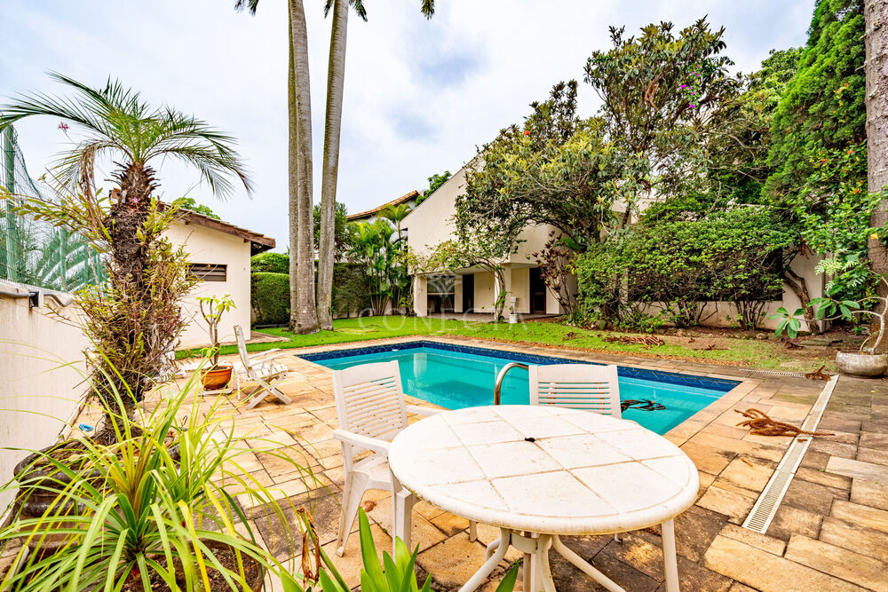 Casa à venda com 4 quartos, 302m² - Foto 11