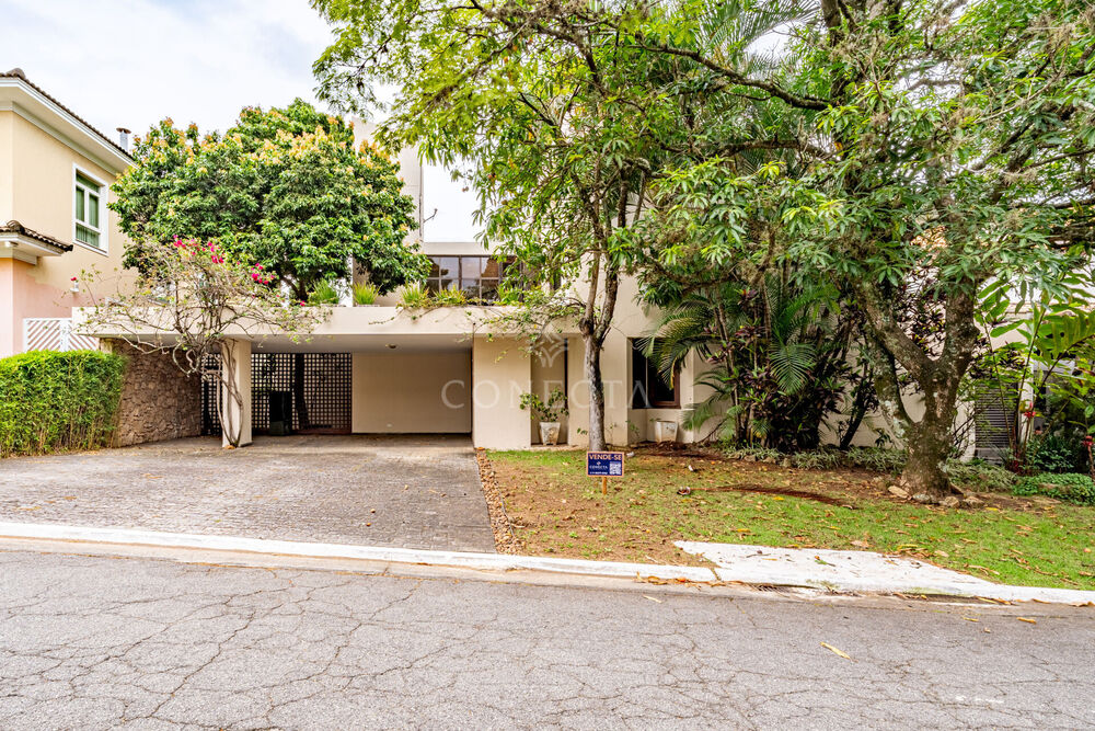 Casa à venda com 4 quartos, 302m² - Foto 1