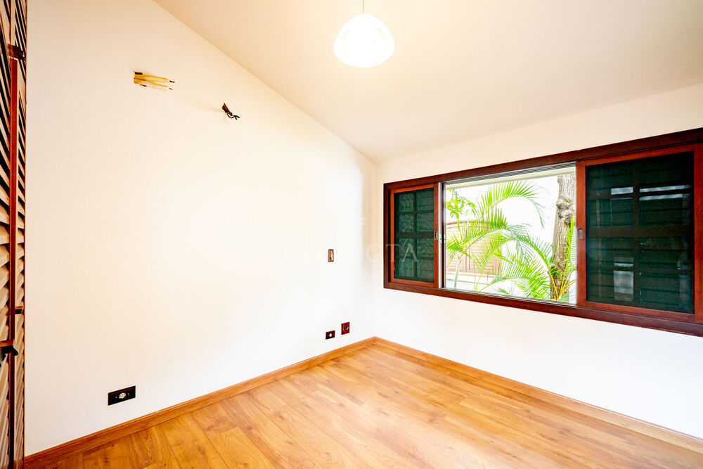 Casa à venda com 4 quartos, 302m² - Foto 15