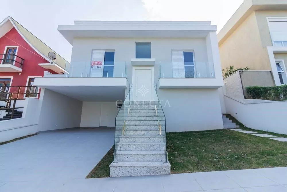 Casa à venda com 3 quartos, 220m² - Foto 1